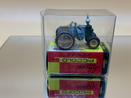 Pico model car unused - car, 1:90